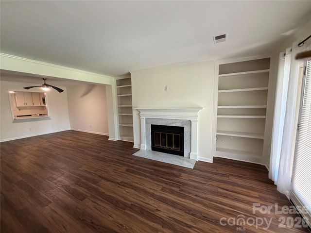 225 S Chase Street, Charlotte, NC 28207