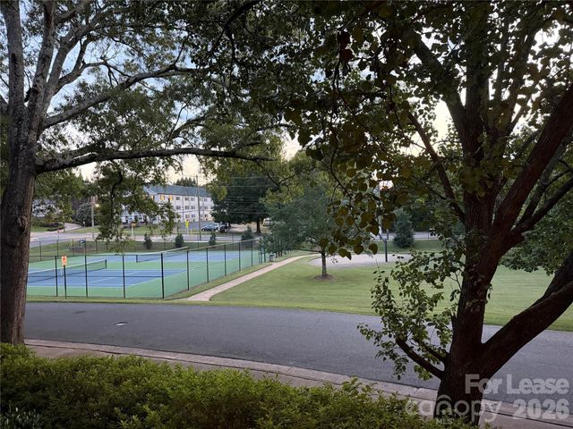 225 S Chase Street, Charlotte, NC 28207
