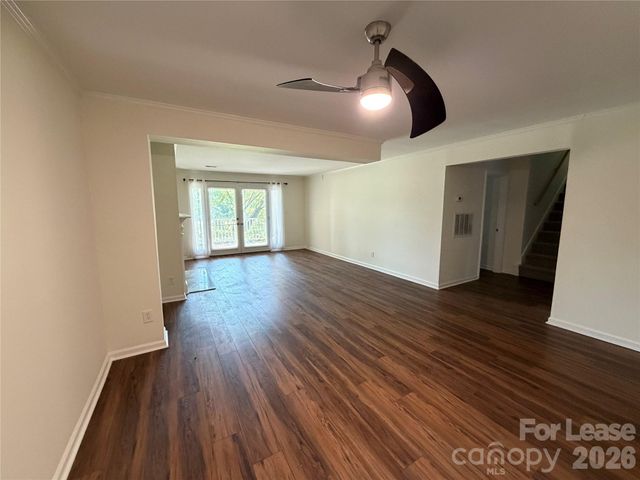 225 S Chase Street, Charlotte, NC 28207