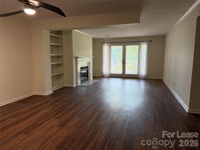 225 S Chase Street, Charlotte, NC 28207