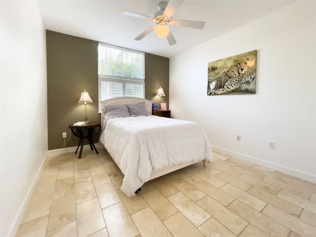 1900 Van Buren Street 118B, Hollywood, FL 33020