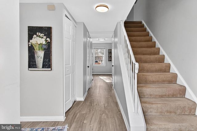 8495 KITCHENER DR, Springfield, VA 22153