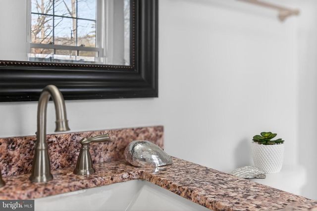 8495 KITCHENER DR, Springfield, VA 22153