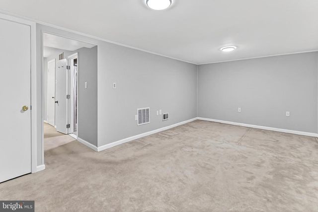 8495 KITCHENER DR, Springfield, VA 22153