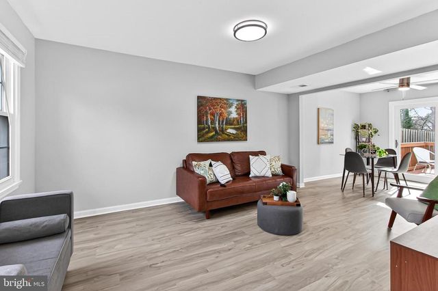 8495 KITCHENER DR, Springfield, VA 22153