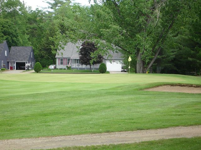 39 Captain Lovewell Lane, Ossipee, NH 03814