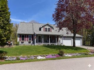 39 Captain Lovewell Lane, Ossipee, NH 03814