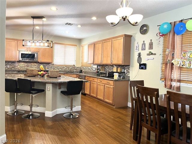 7729 Villa Gabriela Avenue, Las Vegas, NV 89131