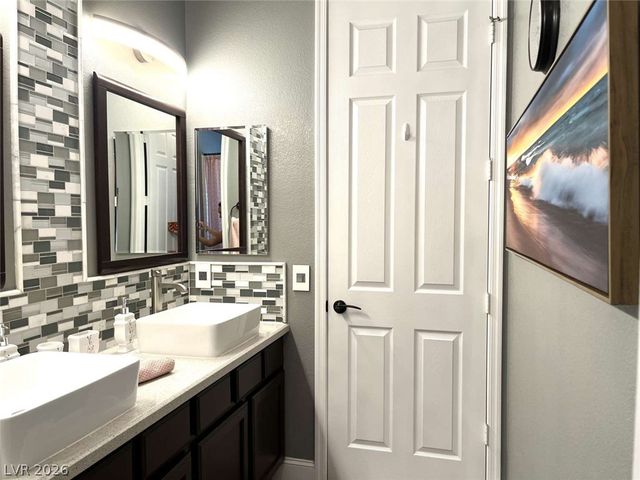 7729 Villa Gabriela Avenue, Las Vegas, NV 89131