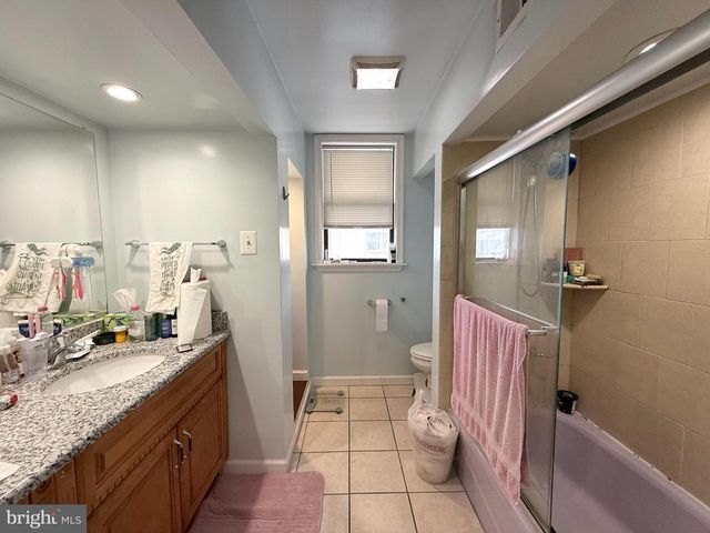 2555 S JESSUP ST, Philadelphia, PA 19148