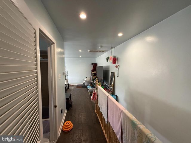 2555 S JESSUP ST, Philadelphia, PA 19148