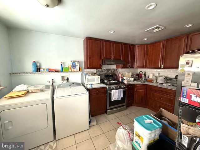 2555 S JESSUP ST, Philadelphia, PA 19148