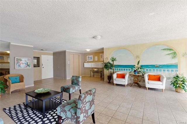 3737 E 2nd 101, Long Beach, CA 90803