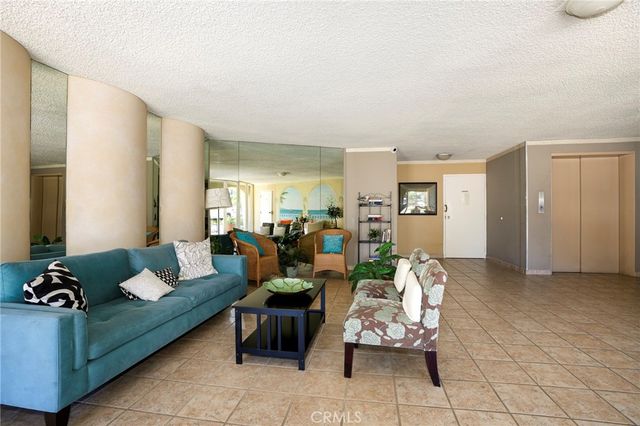 3737 E 2nd 101, Long Beach, CA 90803
