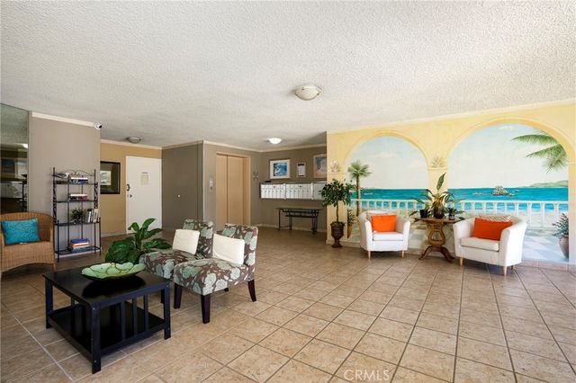 3737 E 2nd 101, Long Beach, CA 90803