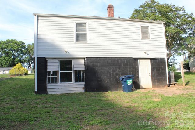406 E Mill Street, Landis, NC 28088
