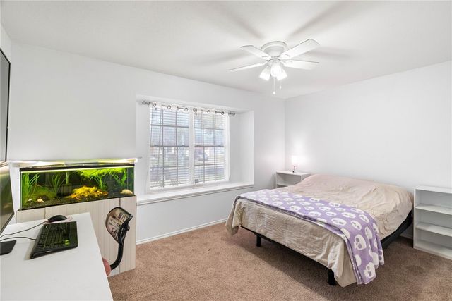 7906 Wolf Dr, Corpus Christi, TX 78414