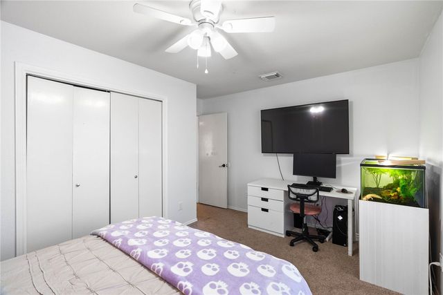 7906 Wolf Dr, Corpus Christi, TX 78414