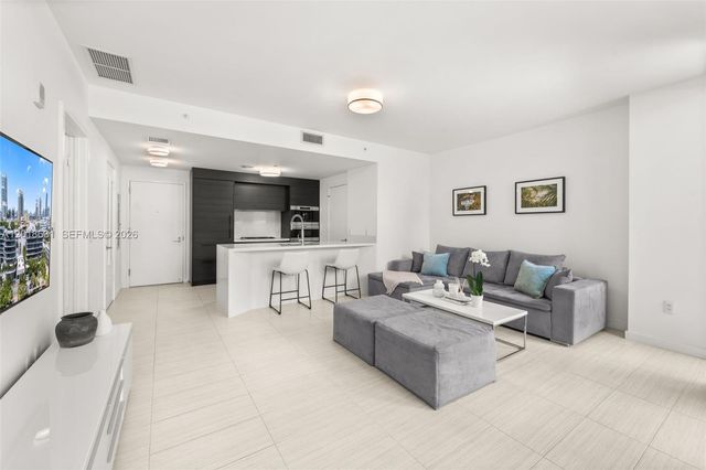 1 Collins Ave 108, Miami Beach, FL 33139