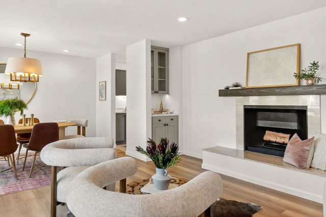 5335 Broadway Ter 301, Oakland, CA 94618