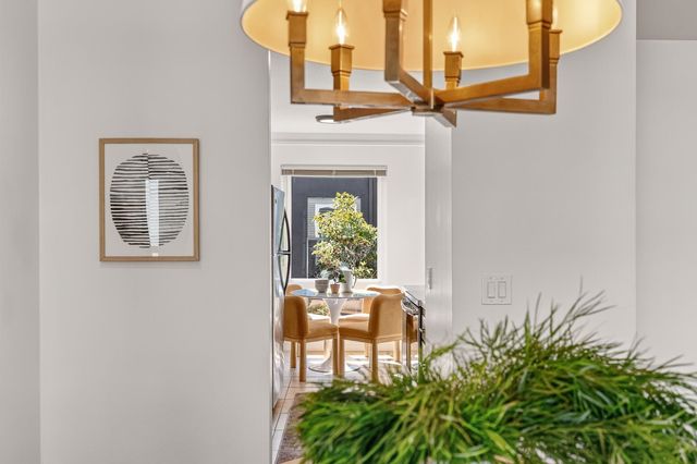 5335 Broadway Ter 301, Oakland, CA 94618