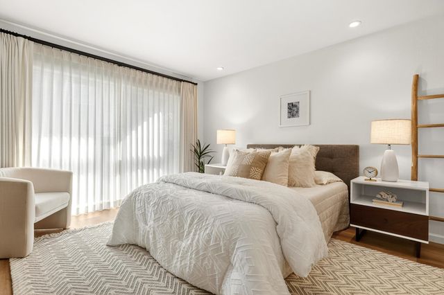 5335 Broadway Ter 301, Oakland, CA 94618