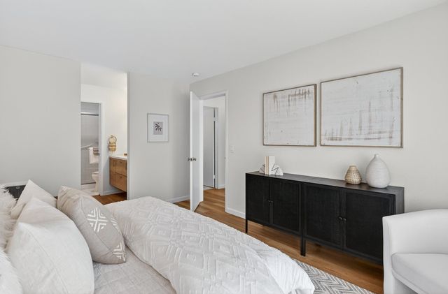 5335 Broadway Ter 301, Oakland, CA 94618