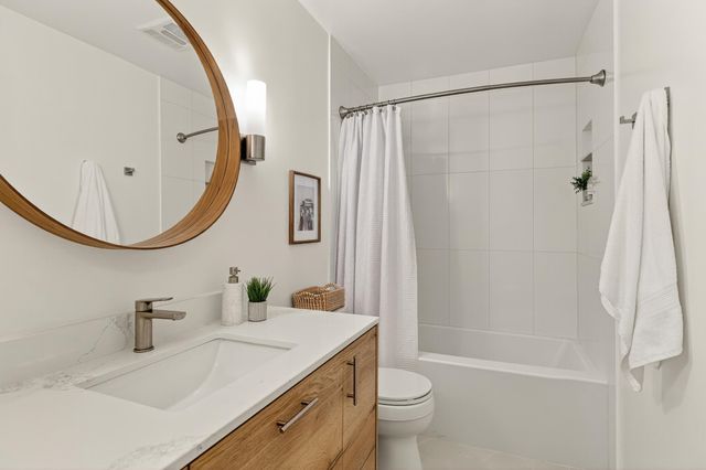 5335 Broadway Ter 301, Oakland, CA 94618