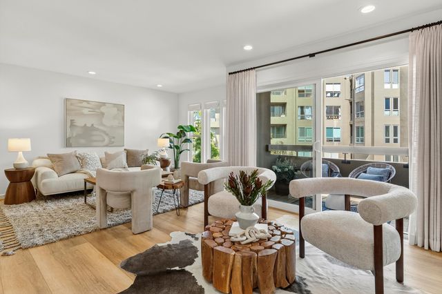 5335 Broadway Ter 301, Oakland, CA 94618