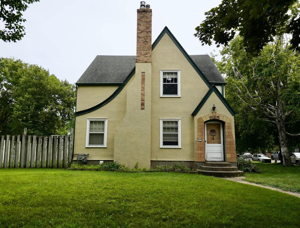 925 Minnesota Avenue SW, Willmar, MN 56201
