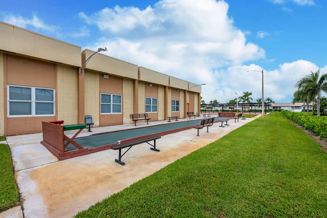 2739 Dudley Drive W D, West Palm Beach, FL 33415