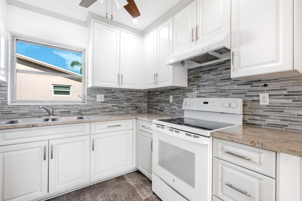 2739 Dudley Drive W D, West Palm Beach, FL 33415