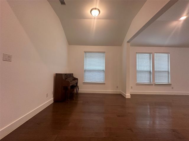2609 Chevy Chase Drive, Denton, TX 76207