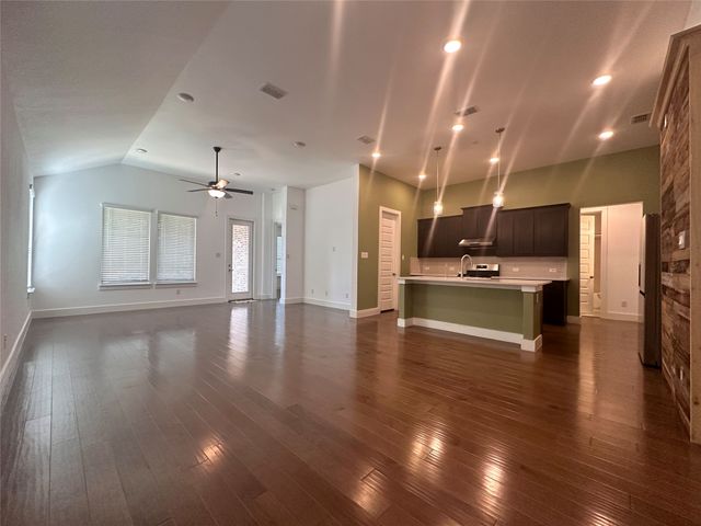 2609 Chevy Chase Drive, Denton, TX 76207