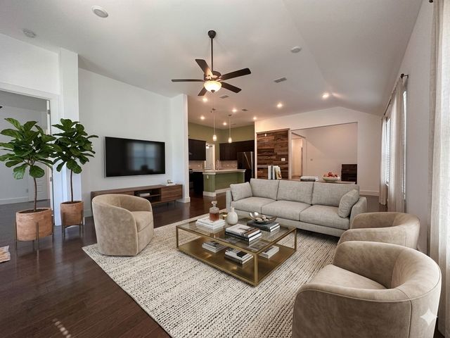 2609 Chevy Chase Drive, Denton, TX 76207
