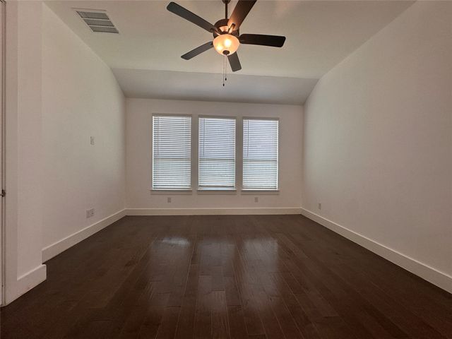 2609 Chevy Chase Drive, Denton, TX 76207