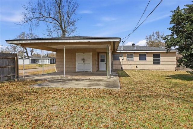 1709 Robin Avenue, Orange, TX 77632