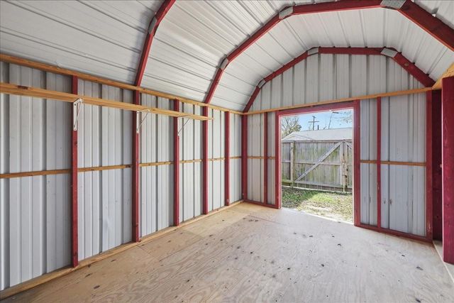 1709 Robin Avenue, Orange, TX 77632