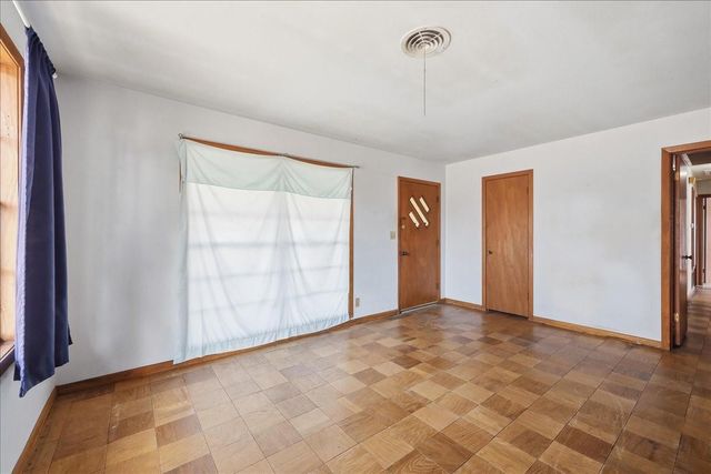 1709 Robin Avenue, Orange, TX 77632