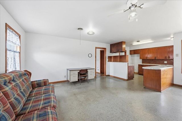 1709 Robin Avenue, Orange, TX 77632