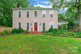 6816 Porterfield Road, Charlotte, NC 28226