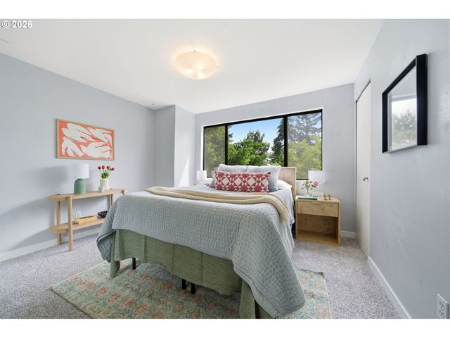 358 CERVANTES Cir, Lake Oswego, OR 97035