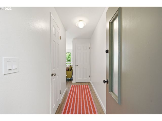 358 CERVANTES Cir, Lake Oswego, OR 97035