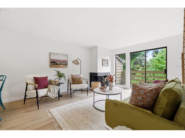 358 CERVANTES Cir, Lake Oswego, OR 97035