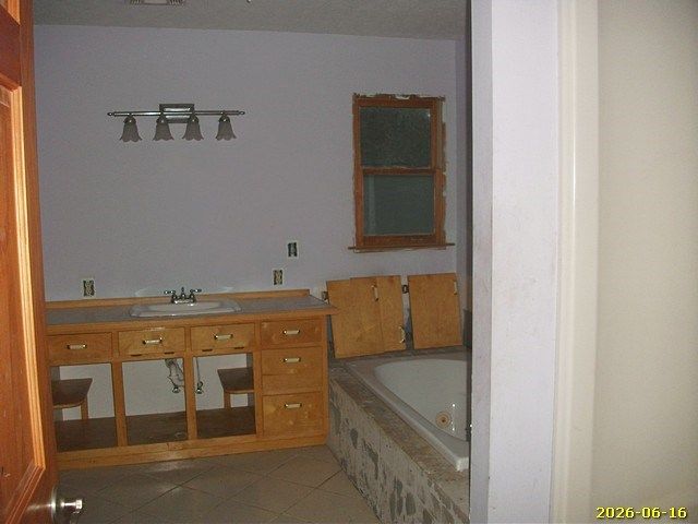 66 Pine Knot Farms Road, Box Springs, GA 31801