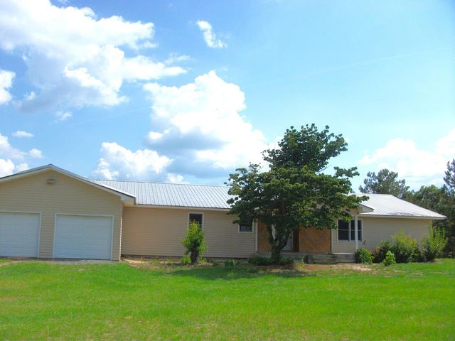 66 Pine Knot Farms Road, Box Springs, GA 31801