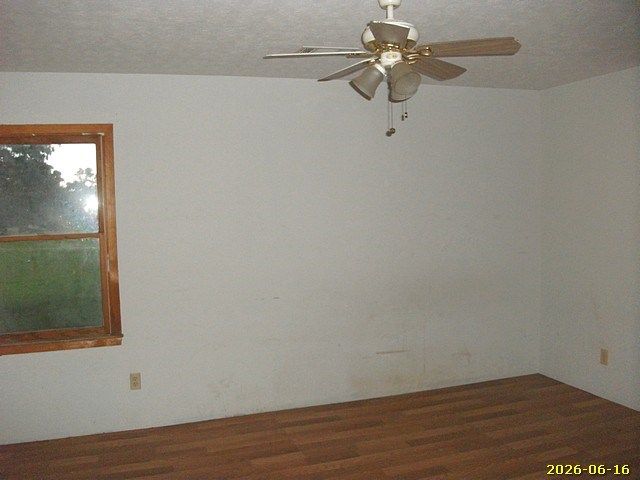 66 Pine Knot Farms Road, Box Springs, GA 31801