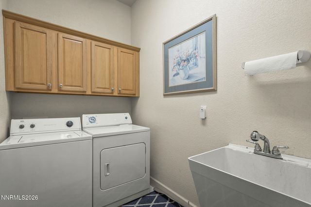 6516 Aston Circle, Sparks, NV 89436