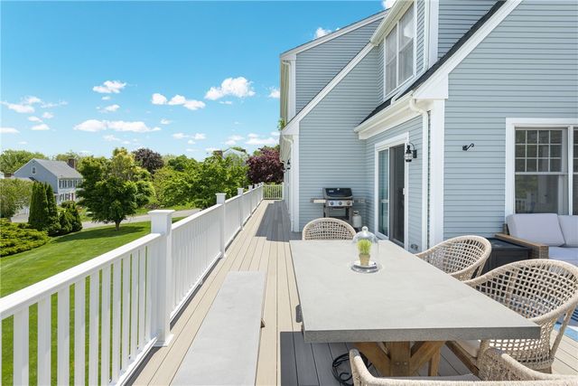 116 Gideon Lawton Lane, Portsmouth, RI 02871