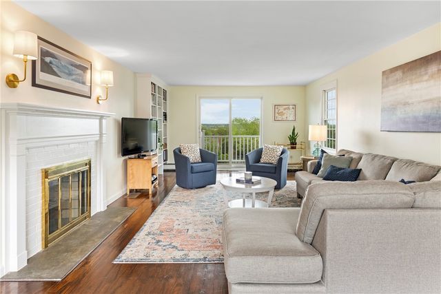 116 Gideon Lawton Lane, Portsmouth, RI 02871